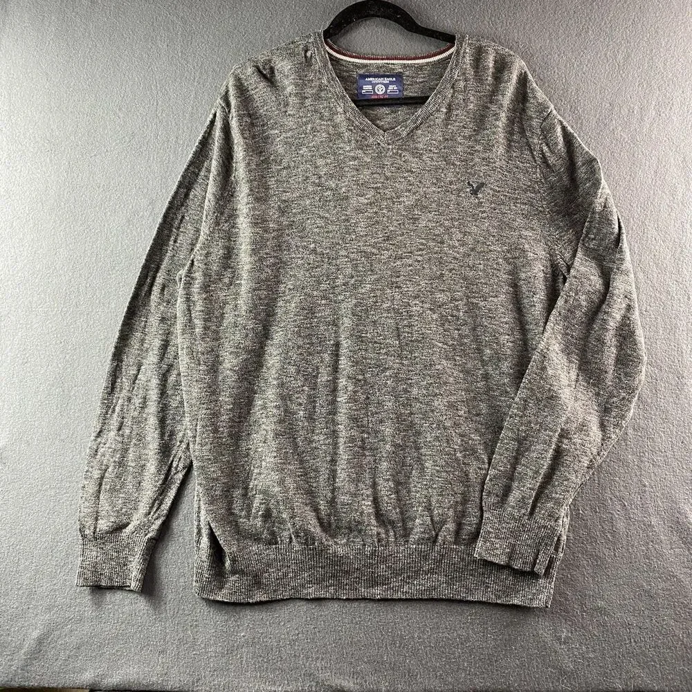 American Eagle Mens XXL Gray V-Neck Sweater Cotton Blend Knit Pullover Logo Eagl